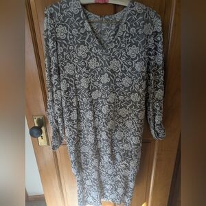 Elegant Gray Floral Lace Dress